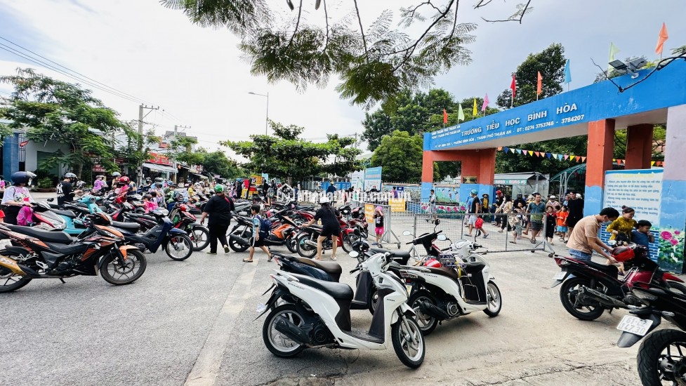 CƠ HỘI ĐẦU TƯ, NHÀ 132M², NGANG 5M, MẶT TIỀN KINH DOANH SẦM UẤT, BÌNH HÒA, CHỈ 5.6 TỶ